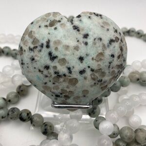 Kiwi Jasper Heart Shaped Palm Stone